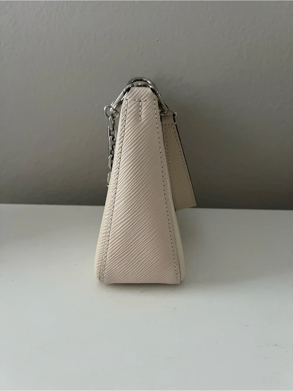 Louis Vuitton Cream Epi Leather Shoulder Pochette with Silver Chain